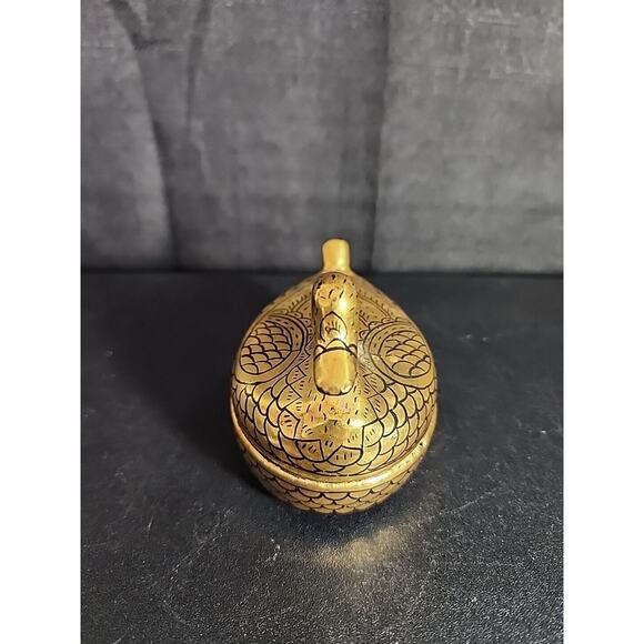 Vtg Black Gold Gilt Lacquer Box Duck/ Goose Burmese Trinket Box - Picture 2 of 6